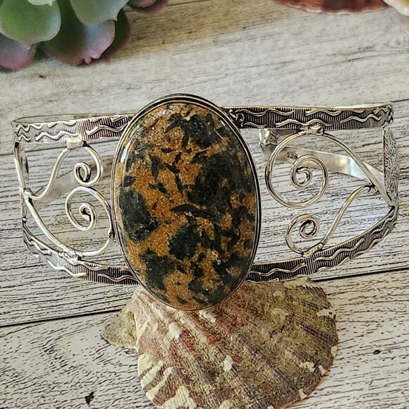 Harmony's Embrace Sterling Silver Healer's Gold Cuff Bracelet - Picture 2 of 10